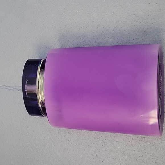 VERSUS Delicate Body Lotion 6.7 FL oz - Picture 6 of 14